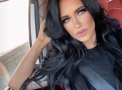 Holly on Twitter.